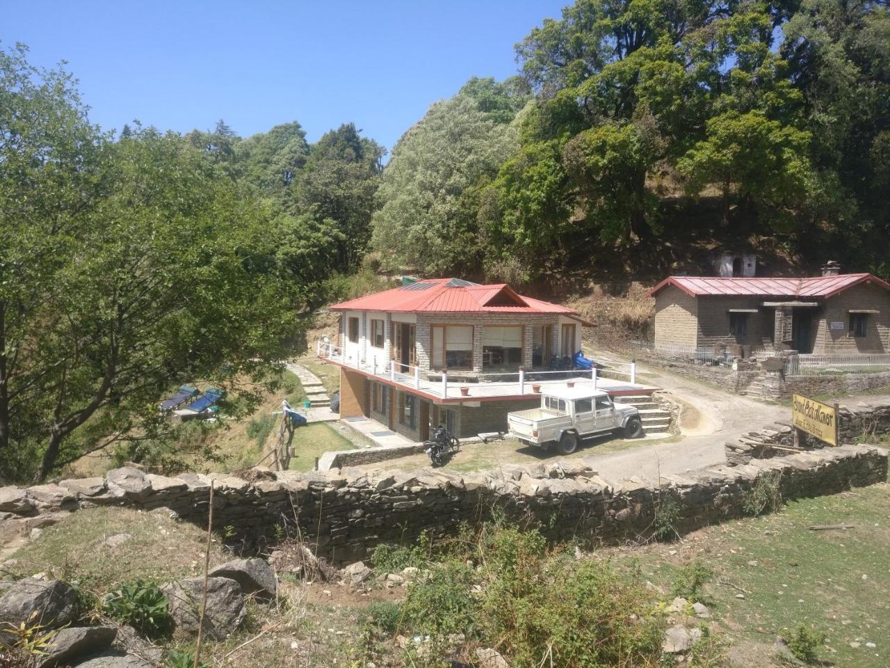 Simba Cafe & Lodge Binsar Eksteriør bilde